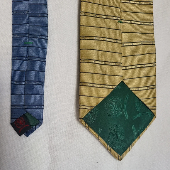 Tommy Hilfiger Preppy Blue Yellow 100% Silk Stripe‎ Vintage Career Tie Academia - Picture 2 of 5